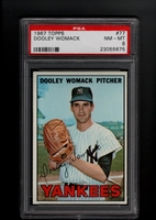 1967 Topps #077 Dooley Womack PSA 8 NM-MT NEW YORK YANKEES
